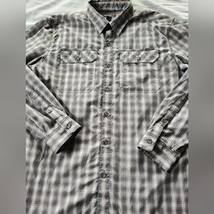 EDDIE BAUER Men's Button Up Shirt Size Large  Long Adjustable Sleeves.